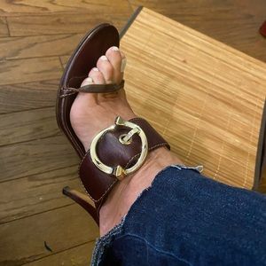 Size 8 kitten heel genuine GUCCI chocolate leather brown in good condition.